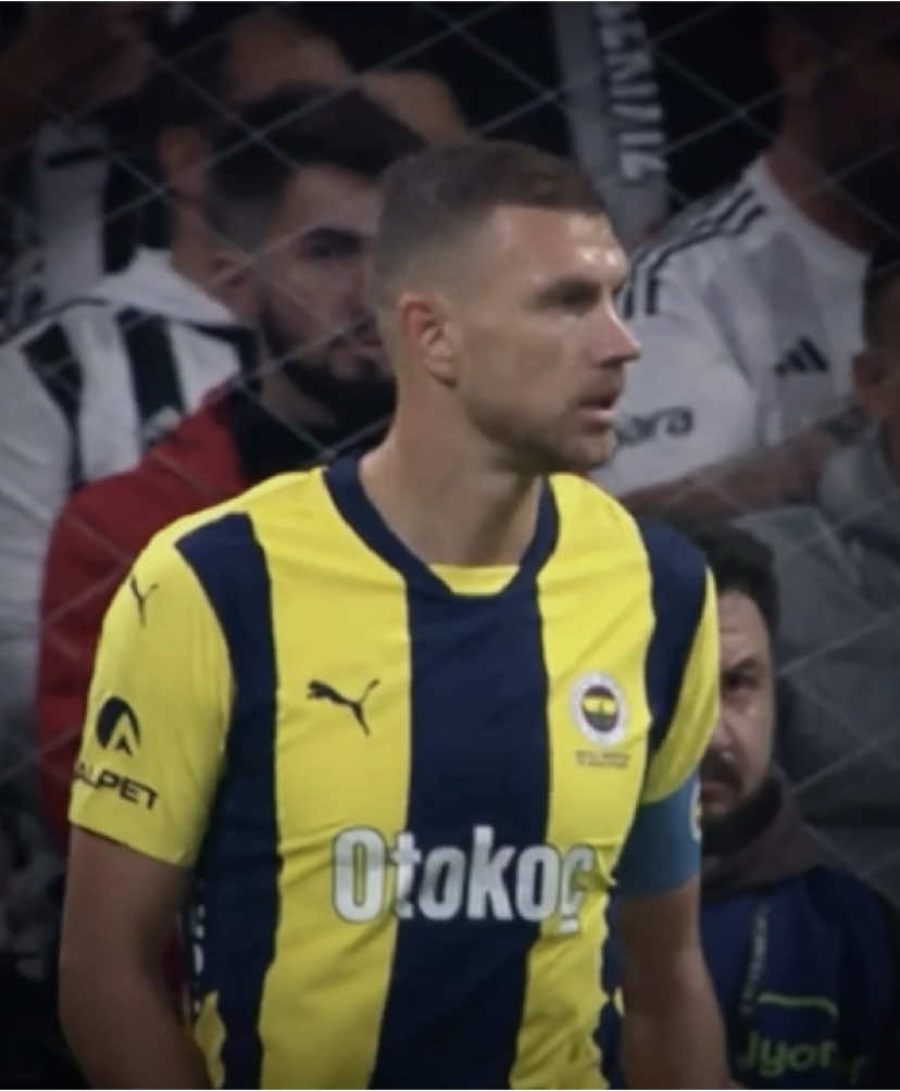 Bi caresi bulunur elbet, yarın.. #kanaryavids #edindzeko #tiktoktürkiye #foryourpage #fenerbahce1907 #besiktas #oğuzaydın #mourinho #fyp 