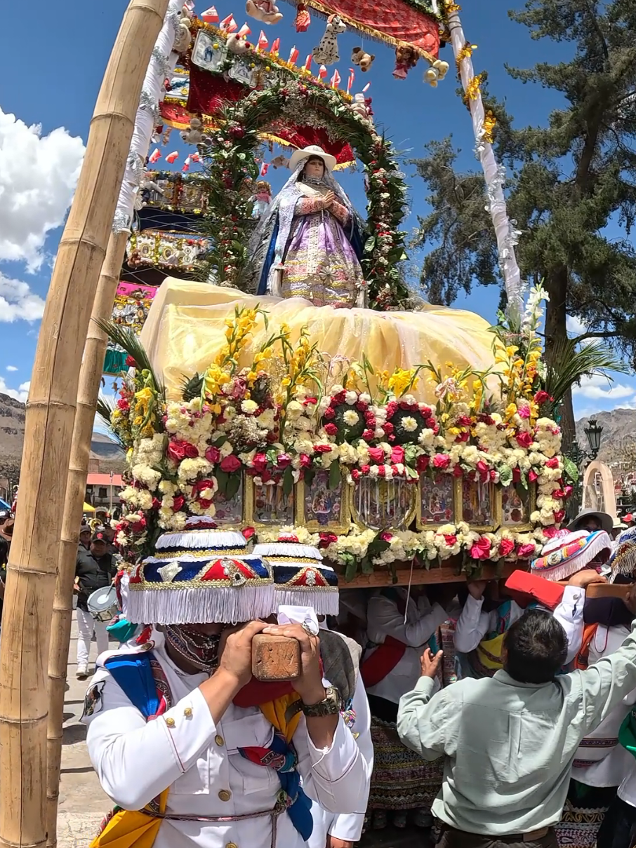 Hoy 7 de diciembre se inicia la festividad en honor a la Virgen Inmaculada Concepción en Chivay, capital de la provincia de Caylloma, Arequipa. La fiesta religiosa y cultural más importante del Valle del Colca, que se celebra con la danza del Wititi, declarada Patrimonio Cultural Inmaterial de la Humanidad por la UNESCO. @Paisajes y Costumbres @Paisajes y Costumbres @Paisajes y Costumbres  #wititi #chivay #caylloma #arequipa #valledelcolca #cañondelcolca #peru #fyp #travel  #virgendelainmaculadaconcepcion #8dediciembre #danza #costumbres #folklore  #creatorsearchinsights 