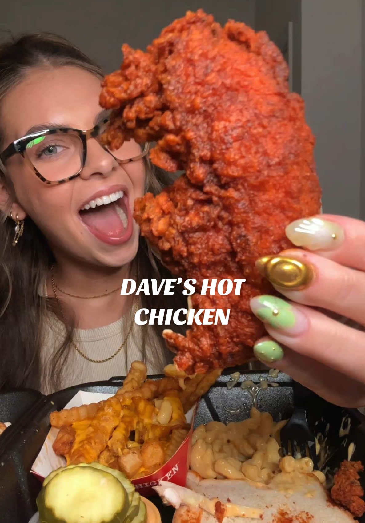 SIMPLY OBSESSED WITH NASHVILLE HOT CHICKEN ❤️‍🔥❤️‍🔥❤️‍🔥 #daveshotchicken #eating #crispymukbang #Foodie #nashvillehotchicken #chickentenders #satisfying #fypviral #hotchicken #friedchicken #eatwithme #mukbang 