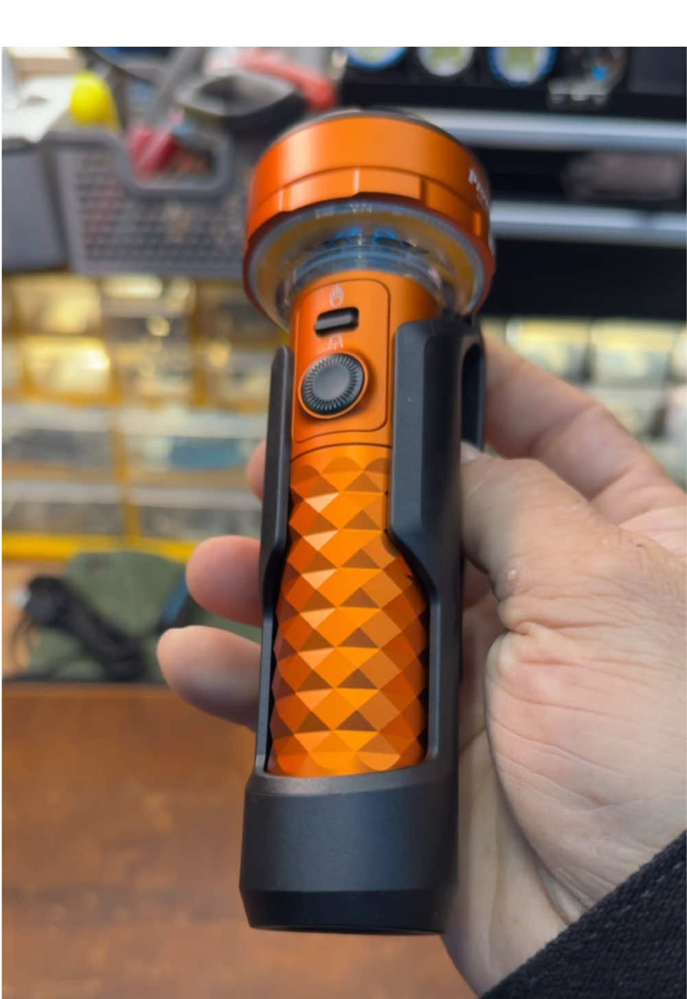 The best flashlight Olight makes #olight #olightflashlight #prowess #olightprowess 