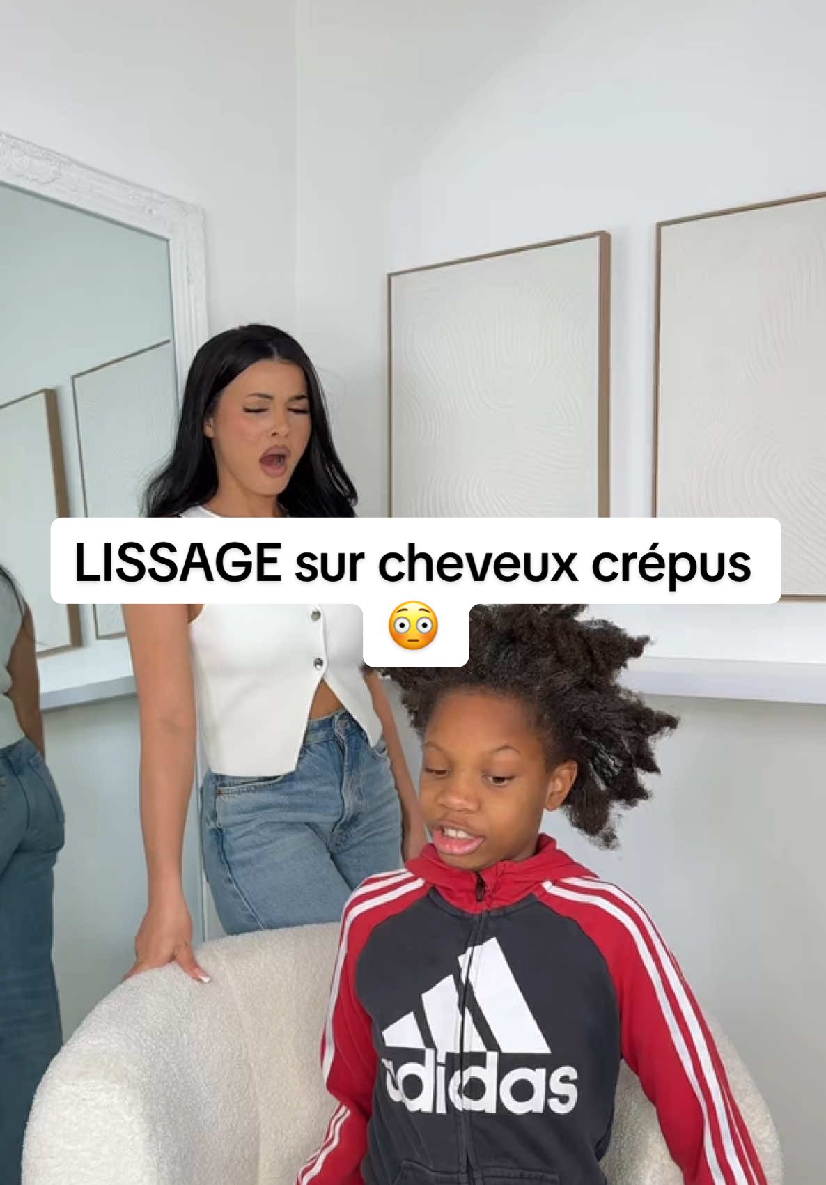 Omg 😳 j’espère qu’elle ne va pas regretter 🙄  #hairstyle #cheveuxcrepus #lissage #lissageindien #ciliaghass #lissageindiencheveuxcrepus #hair #turorial  * collaboration *