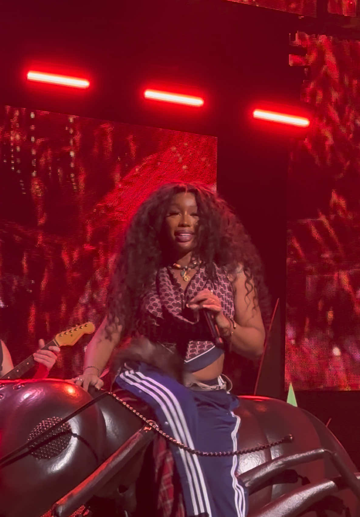 SZA at LA JingleBall @iHeartRadio #iheartradio #jingleball #sza 