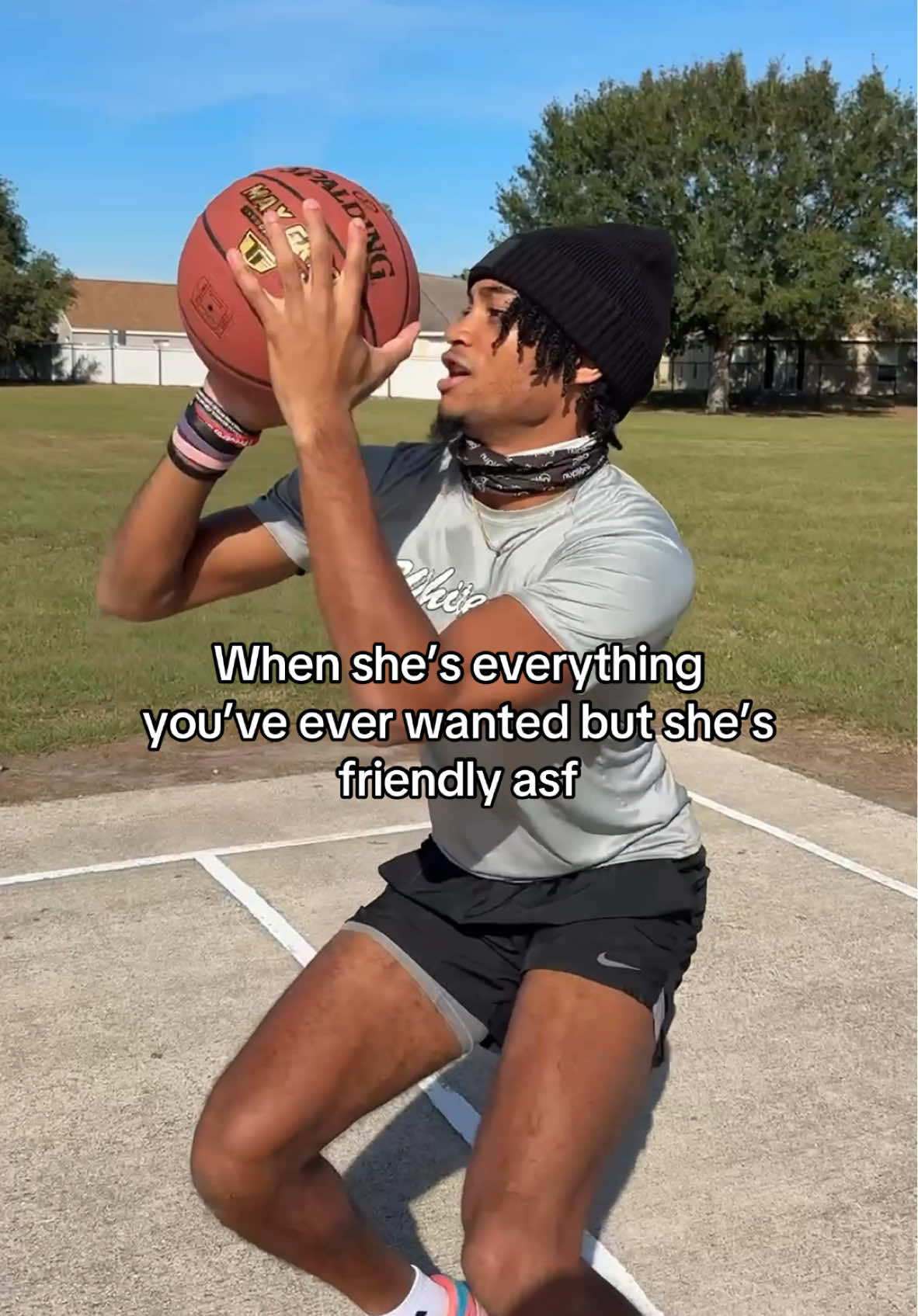 If you date a friendly girl your cooked 😂💀 #basketball #Relationship #viral #fineshyt 