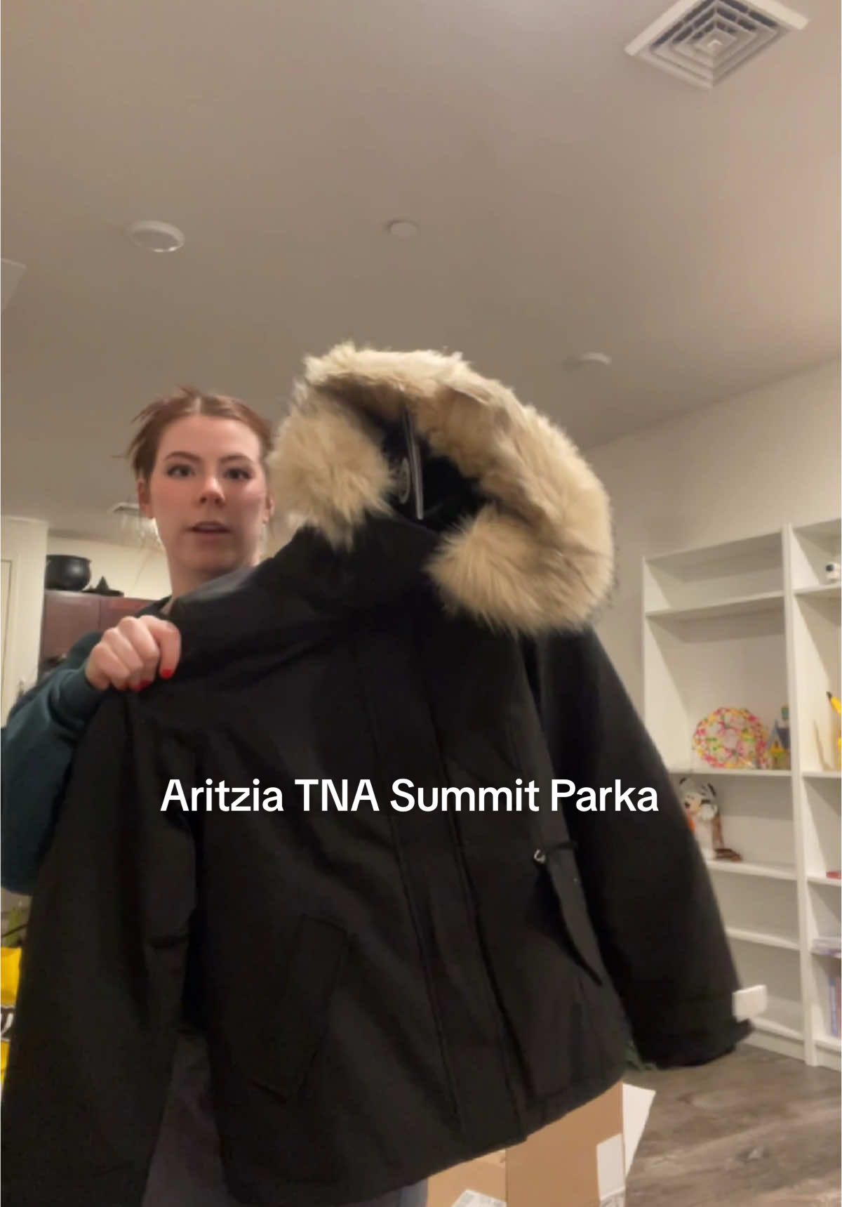 Aritzia Summit Parka unboxing, I’m obsessed! #aritzia #aritziahaul #aritziaoutfits #aritziastyle #tna #parka #fyp 