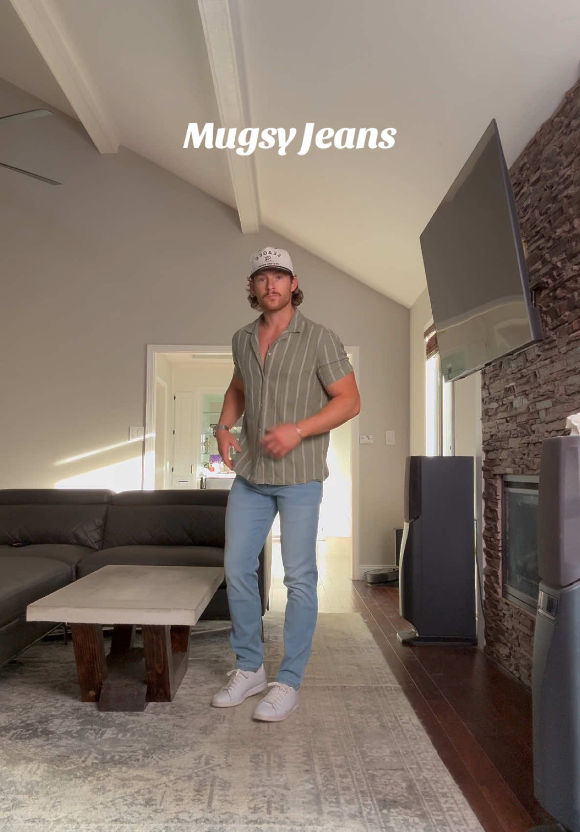 Mugsy Jeans fitcheck🤌🏻  Now linked on my LTK in bio!  - #fitcheck #style #outfitideas #fitcheckmen #outfitinspo 