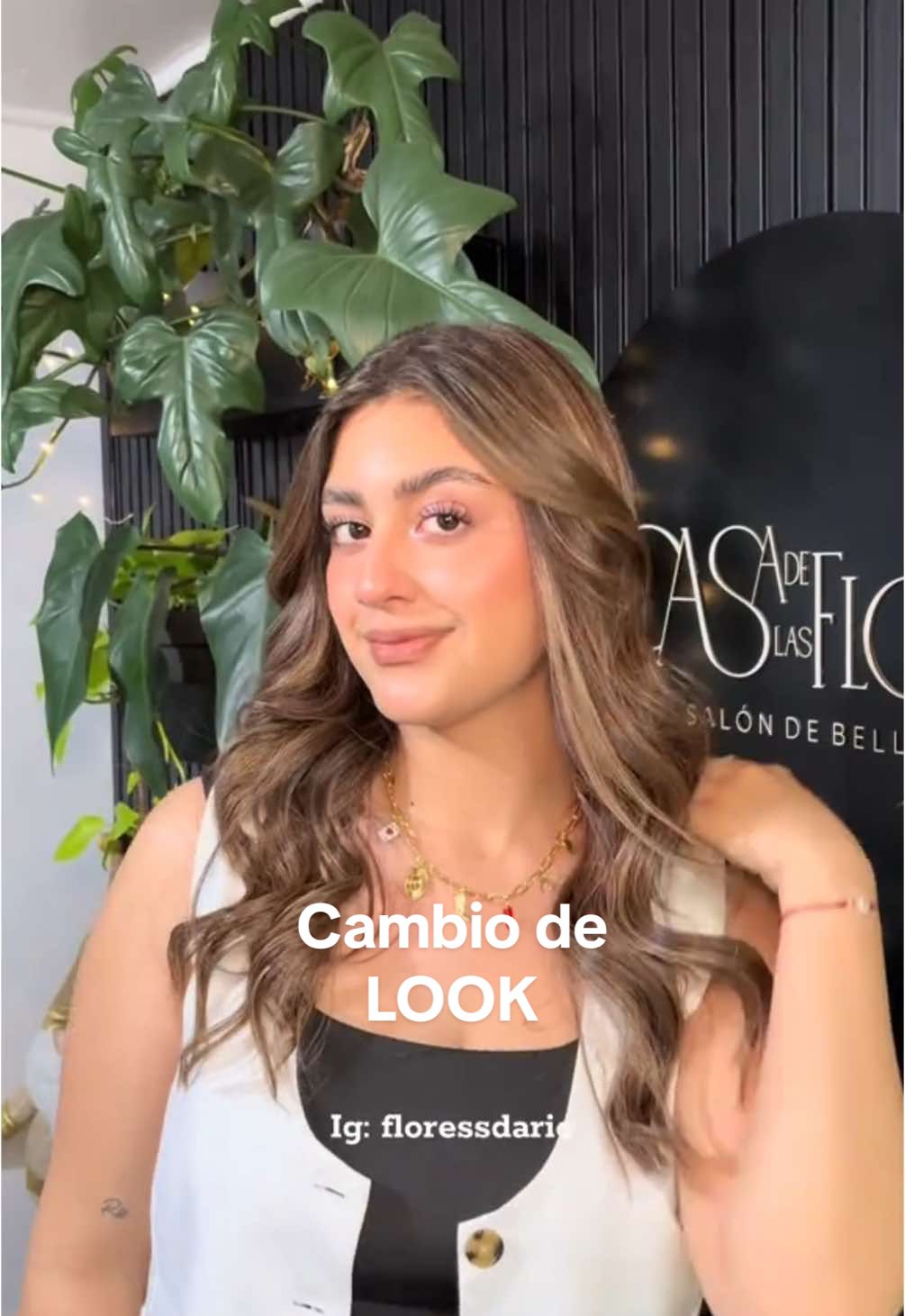 No lo superooooo Dario es muy secoooo💗✨ Antofa📍 Ig: floressdario #cambiodelook #look #balayage #inspo #rubio #girls #chile #afta 