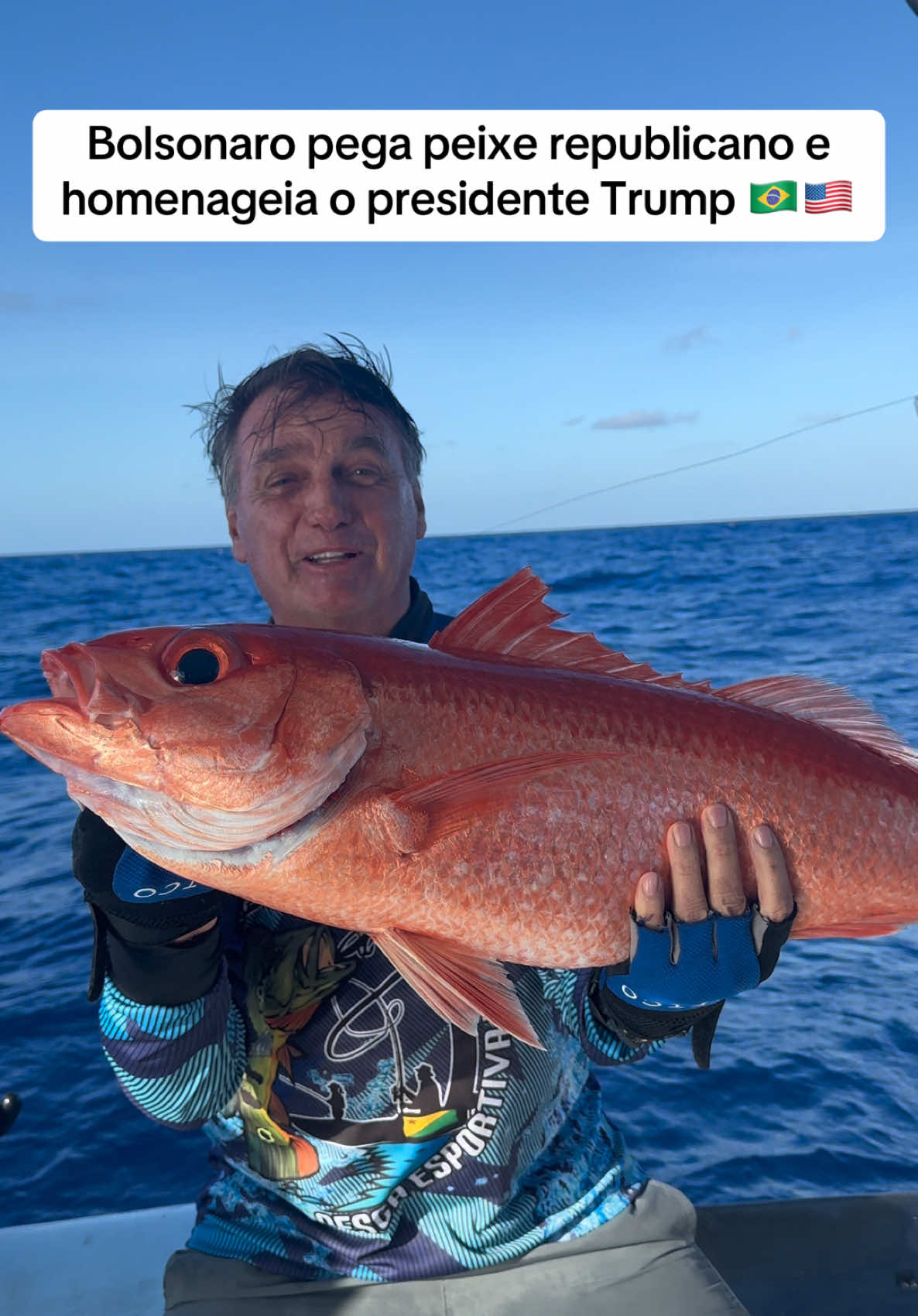 Bolsonaro pega peixe republicano e homenageia o presidente eleito dos Estados Unidos Donal Trump 🇺🇸🇧🇷 #viral #fy #gilsonfilho #fishing #pescaria #bolsonaro 