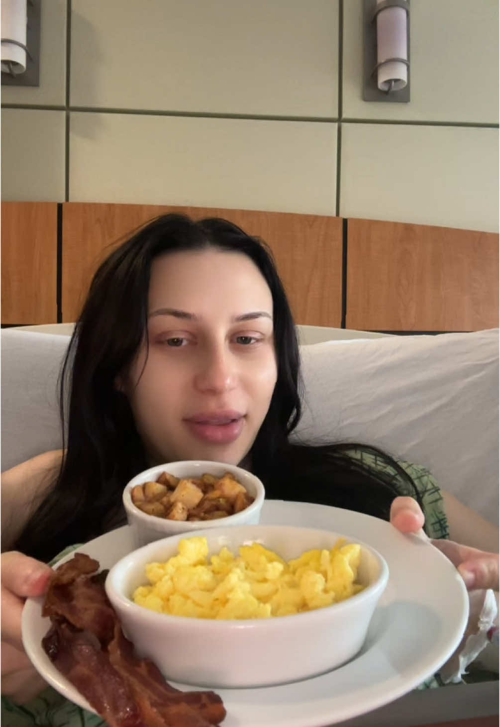 Those after birth meals hit different 😭 #fyp #foryou #hospital #hospitalfood #birth #pregnant #pregnancy #trending #relatable #babygirl #foodtiktok #foodreview 