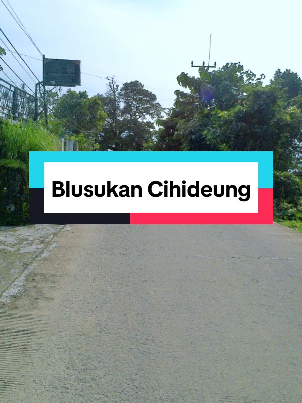 Edisi blusukan jalan desa Cihideung nih gais! Ada apa di sini? #viewindah #liburan #kulinerbogor #Vlog #gunungsalak #JelajahLiburan #traveling #bogorhits #ulin #highlandbogor #jalanjalantraveling #bogordailynews #bogorindah #bogor #jalanjalan 