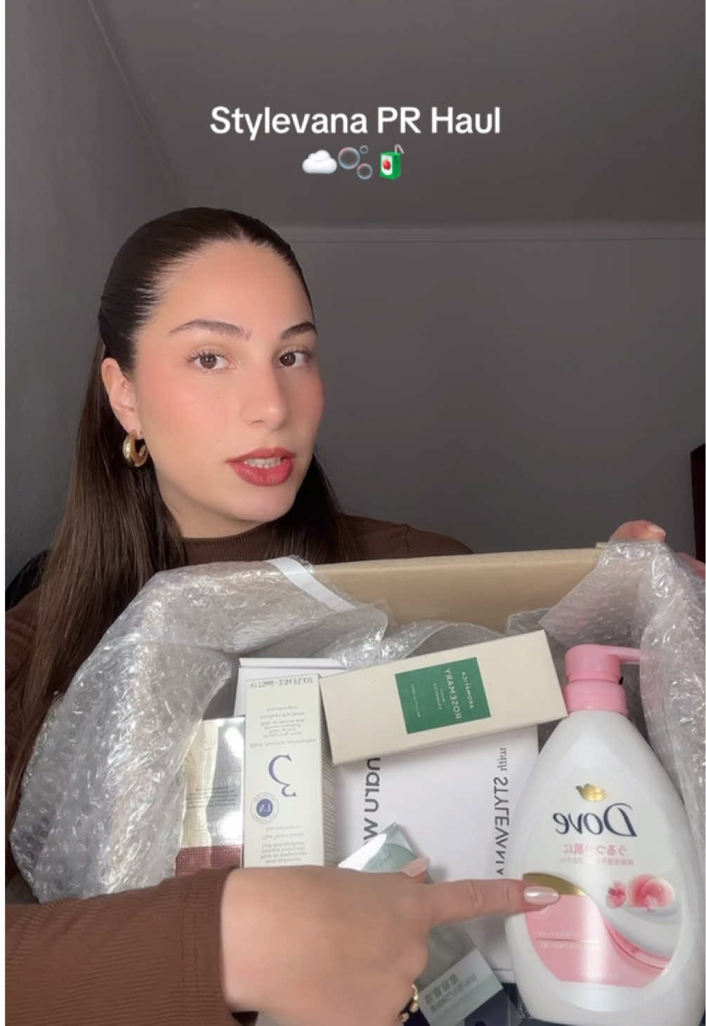 Digam-me que produtos querem que eu experimente 💘 Código de desconto na @Stylevana: SHOPLARA #stylevana #haul #prhaul #skincare #makeup #shower #koreanskincare #kbeauty 