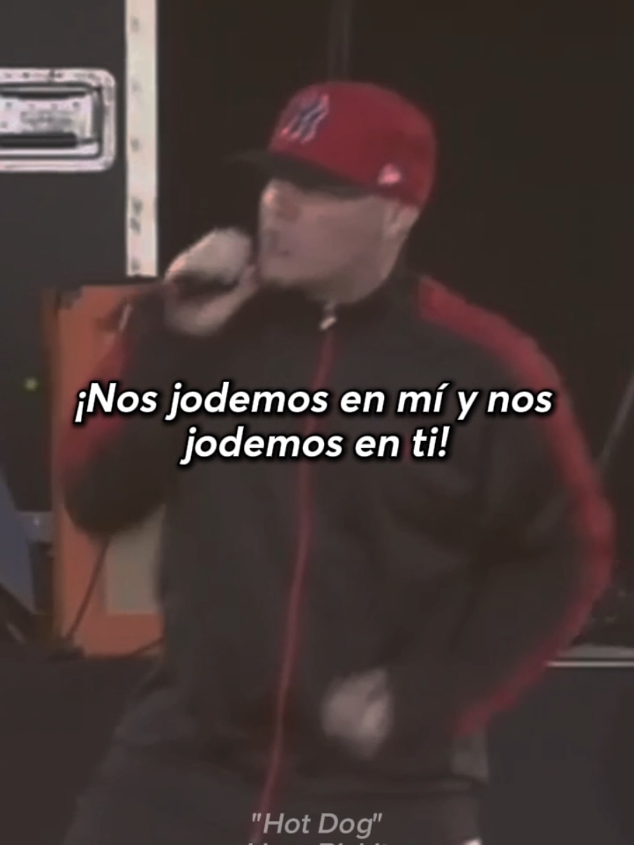 Nos jodemos en mí y nos jodemos en ti. 👊🏻 Track • Limp Bizkit - "Hot Dog" #subtitulosenespañol #metal #numetal #limpbizkit #rolasparaestados #rock