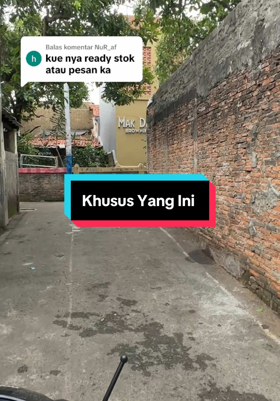 Membalas @NuR_af kalau mau aman sentosa kebagian gak kehabisan lebih baik pesen dulu yaaah.. #makdianviral #browniesviral #oleholehjakarta 