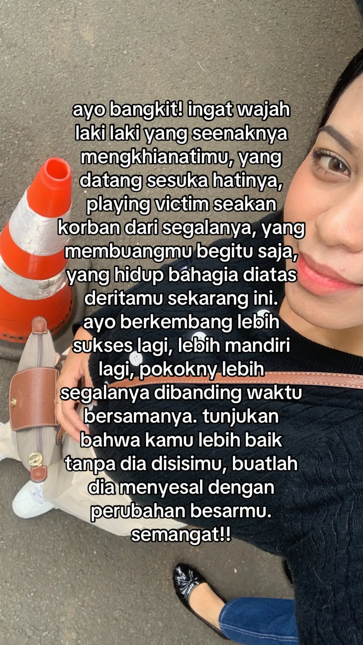 sebelum jdi cewe setenang ini aku pernah sebrisik kemaren🥺