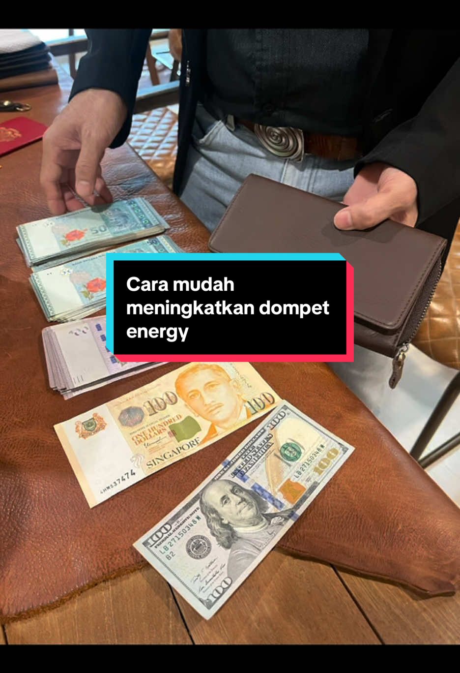 Cara mudah meningkatkan dompet energy anda. #fyp #extremeleatherco #dompetkulitasli #energywallet #leatherwallet #dompetpanjang #dompetpanjangwanita #dompetpanjangpria #longwallet #leatherlongwallet #dompetbangalow #dompetzip 