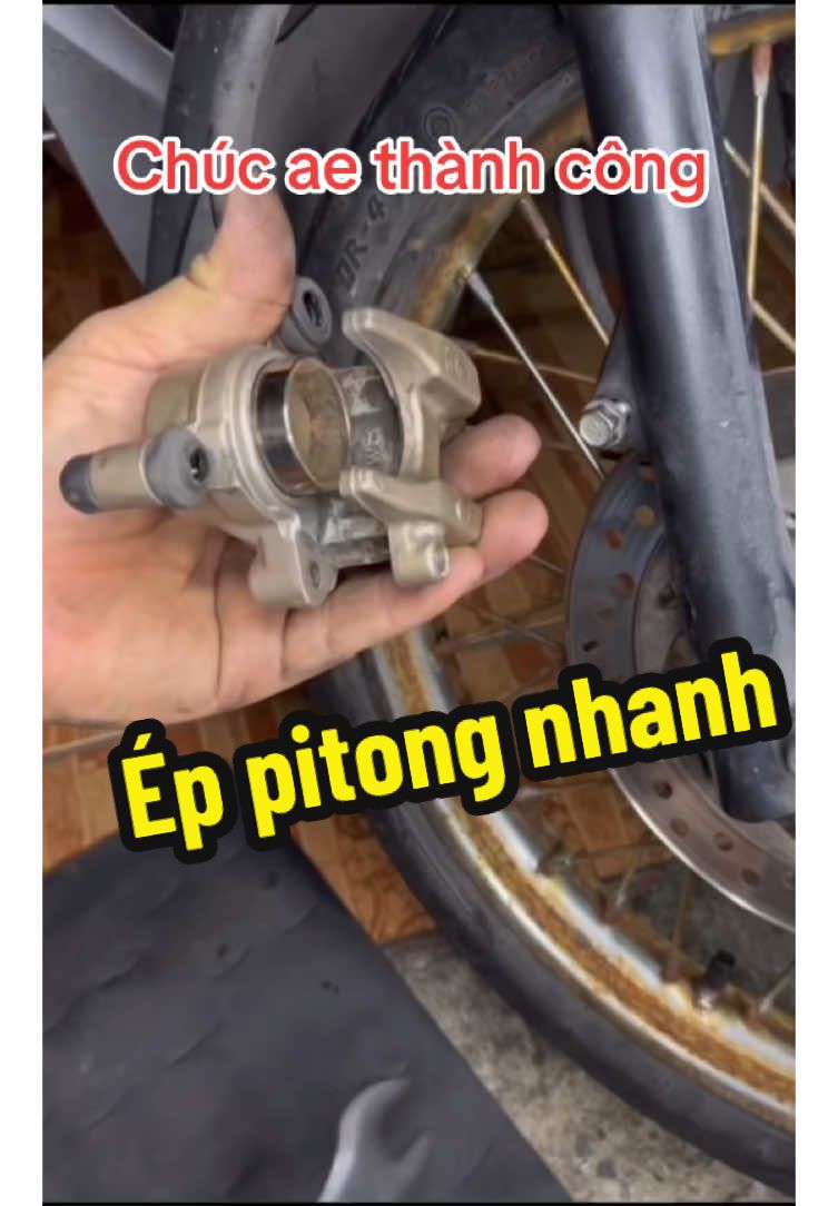 Cách ép pitong nhanh bằng cle, ae hay ép cách nào ạ?#eppitong#meohay#xuhuong#suaxe#chiase#LearnOnTikTok#viral#thinhhanh#huongdan#suaxemay#eppitongthangdia 