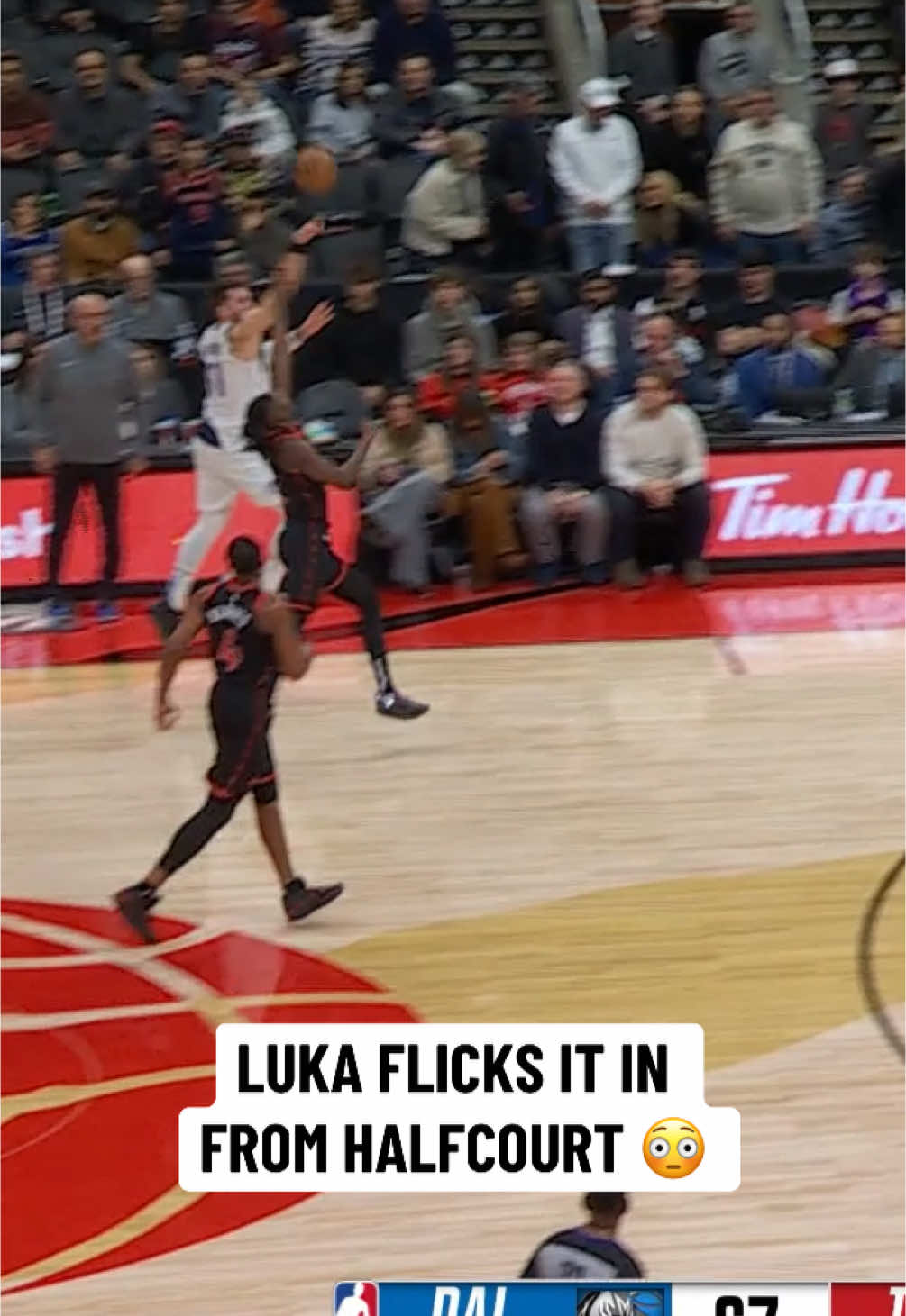 LUKA OH MY GOODNESS 🤯🪄 #NBA #basketball #lukadoncic #nbabasketball 