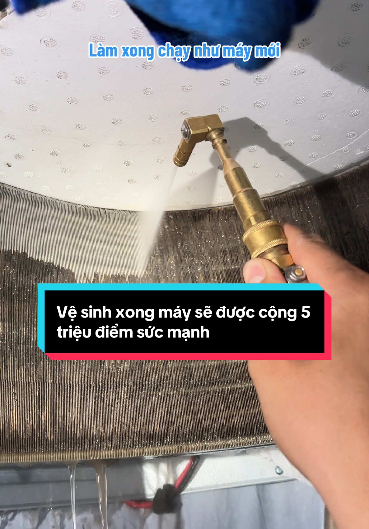 Xem video này bạn sẽ biết được vì sao cần phải vệ sinh máy lạnh định kì. #dienlanhdanbay #vesinhmaylanh #vesinhmaygiat #maylanhgiare #suachuamaylanhgiare 