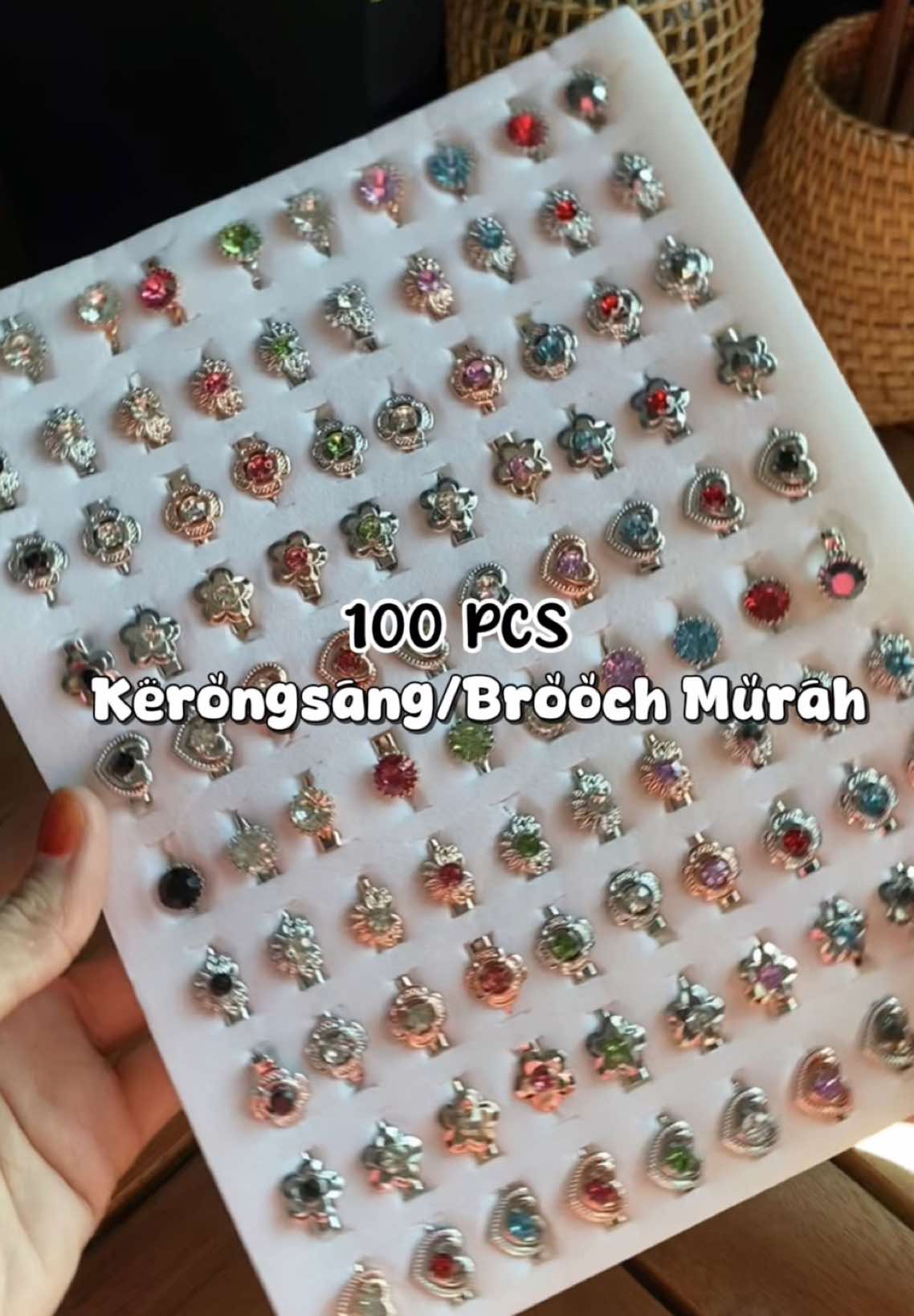 blh jual kelik sek mu wehhh 😆 #brooch #brooches #broochmurah #brooch100pcsmurah #kerongsang #kerongsangmurah #kerongsangviral #kerongsangborongmurah #kerongsangcomey #kerongsangtudung 