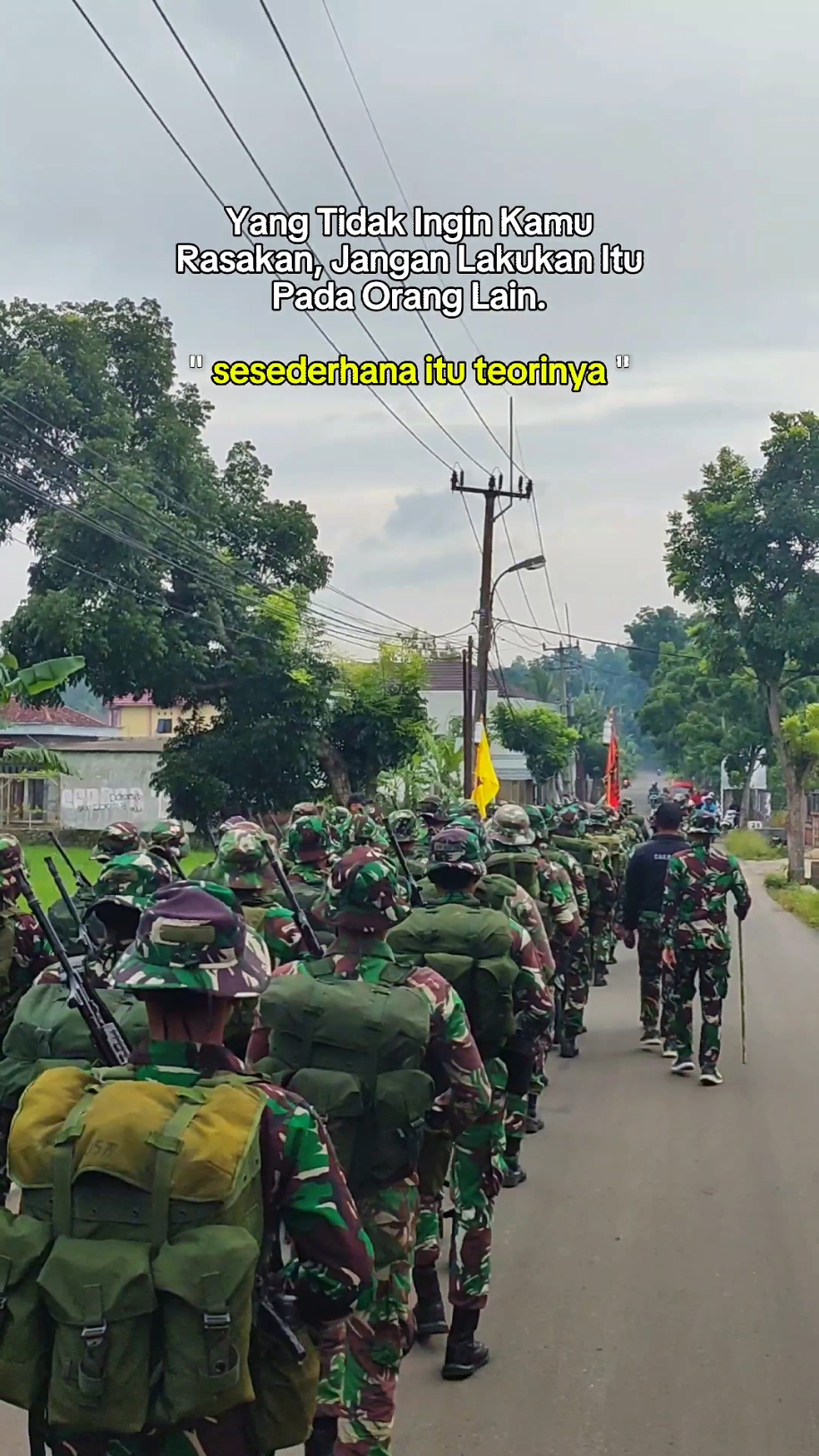 Sangat Amat Sederhana Hidup Ini, Hanya Kita Saja Yang Membuatnya Menjadi Rumit #prajurittni #fyp #tonranting #prajuritkeren #tni #indonesiaarmy 