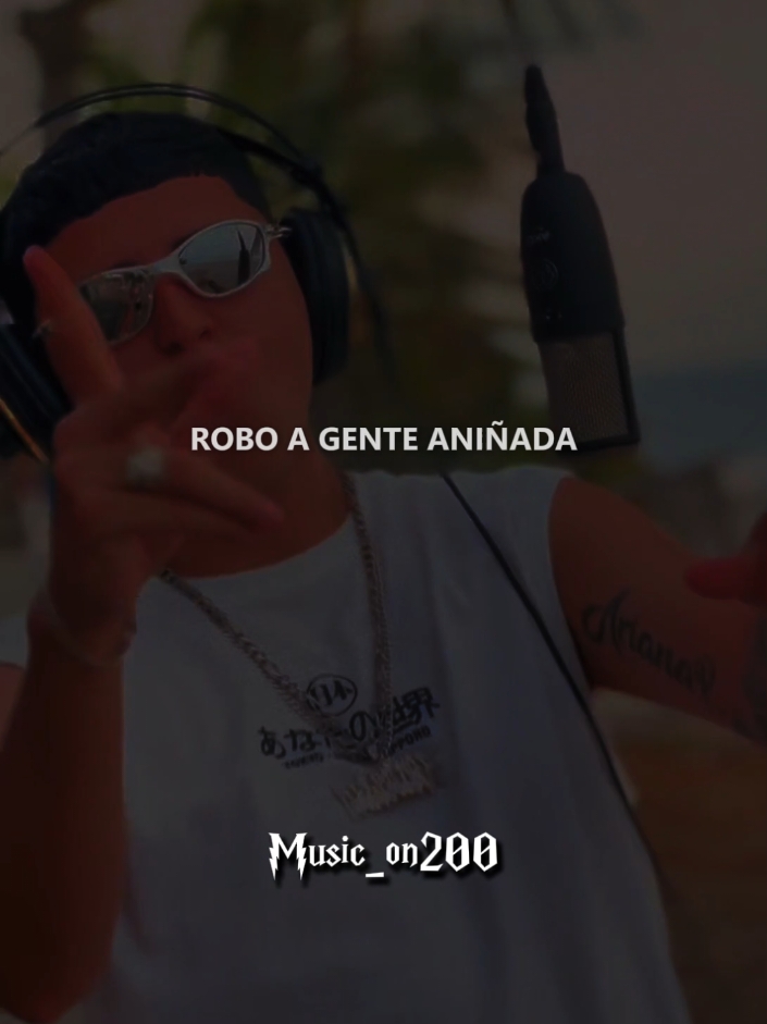 Robando - DJ Lalo #lyrics_songs #parati #foru #music_on200 #ecuador #musica #topmusic #robando #lalocura #viralvideos