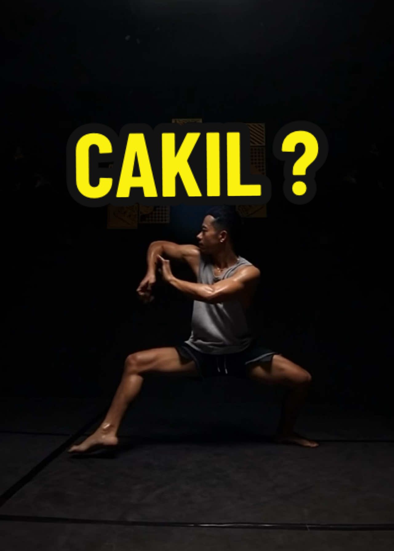 Belajar Cakilan, waktu dan tempat silahkan dibully!! .#cakil #javanese #maledancer #sweaty 