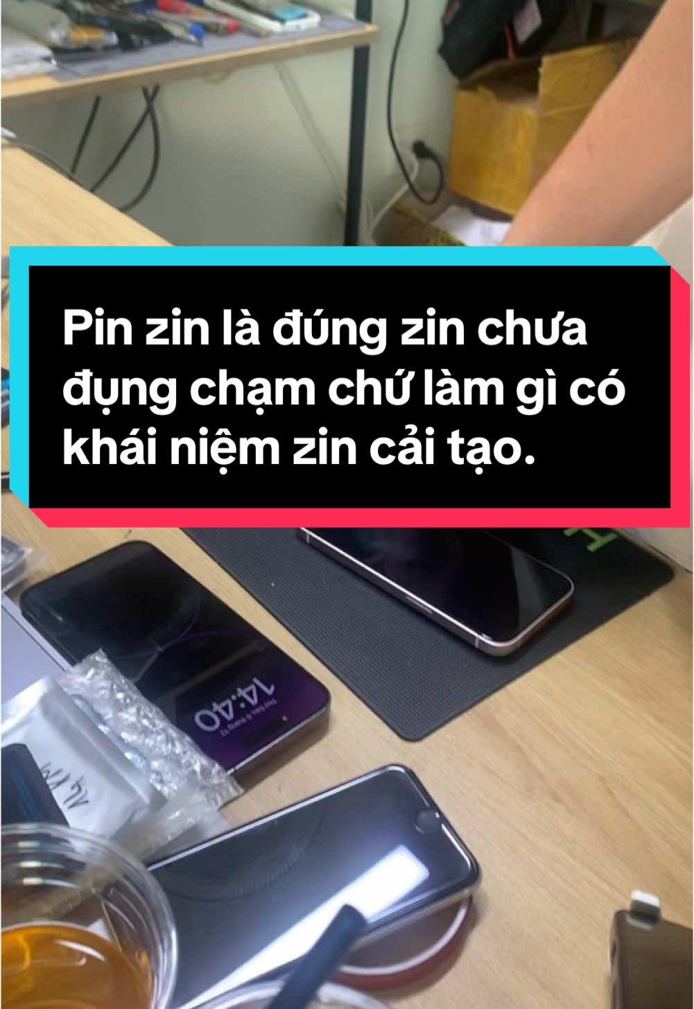 Đối với mình pin zin là pin chưa đụng chạm bất kì tác động bên ngoài vào. Đừng lấy khái niệm zin nguyên bảng với zin cải tạo ra để đáng tráo khái niệm. #tiennguyen1212 #muabaniphonegiatotq10 #muabaniphonegiatothcm #thayphoipin13 