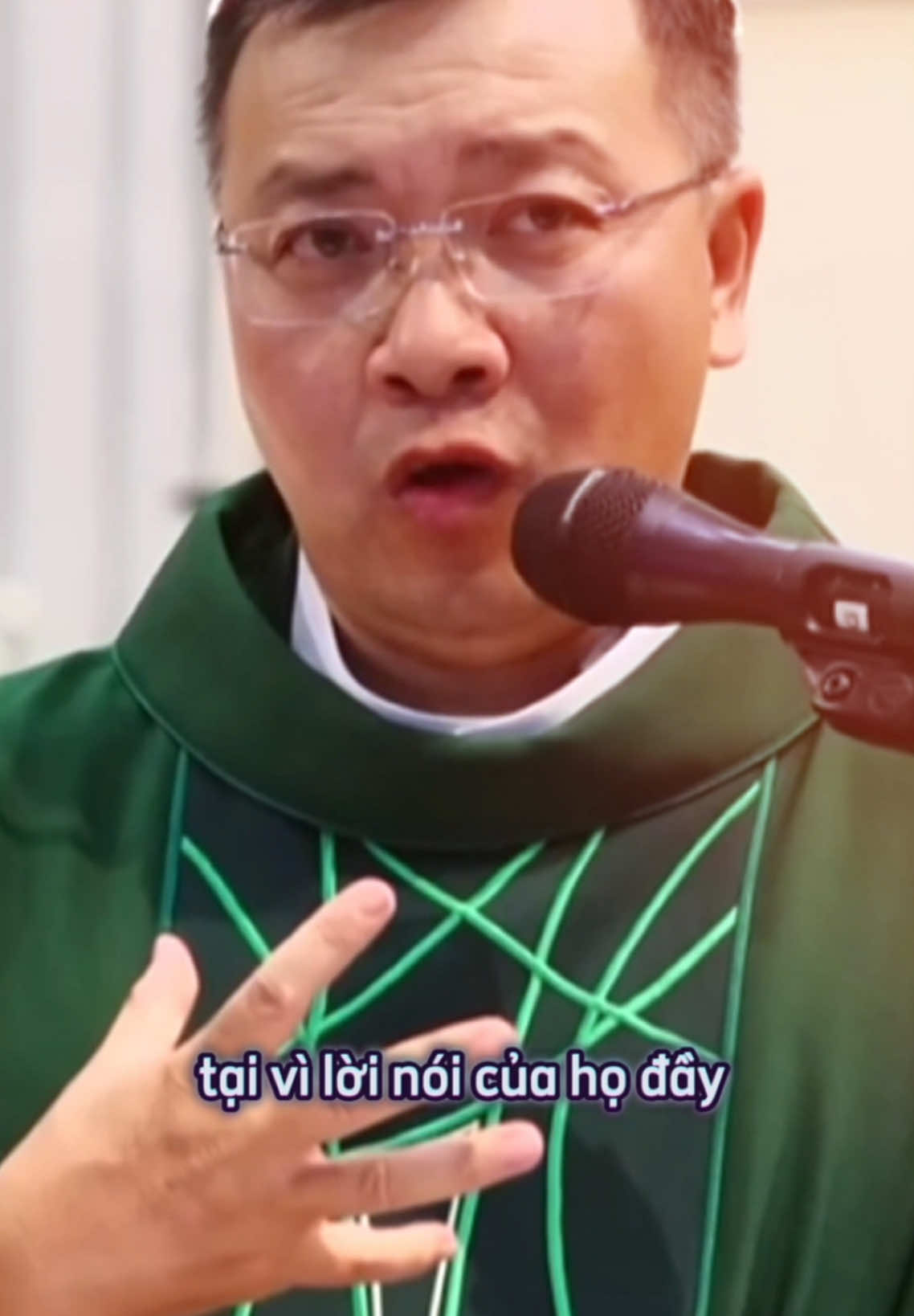 Chọn bao dung và yêu thương như Chúa đã yêu thương chúng ta ❤ #ngamvasuyy #fpy #lmphuongdinhtoai #catholictiktok #xuhuong #tuhaolanguoiconggiao #loihayydep #pordcast #doisongconggiao