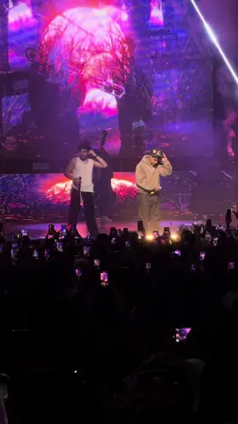 @Chinito Pacas @TITODOUBLEP💰🖤 ESCAPATE #chinopacas #titodoublep #corridos #foryoupage #fyp #concerts #musica 