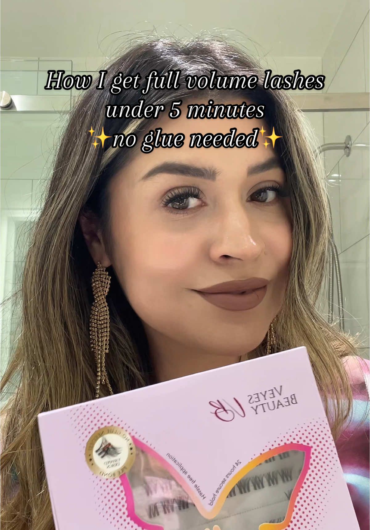 Amigas these @VEYESBEAUTY lashes are AMAZING !  ⚠️ They are currently sold out⚠️ 🩶 no glue needed 🩶 beginner friendly #veyeslashes #veyesbeauty #lashtutorials #lashtutorial  #latinacontentcreator #creatorsearchinsights 