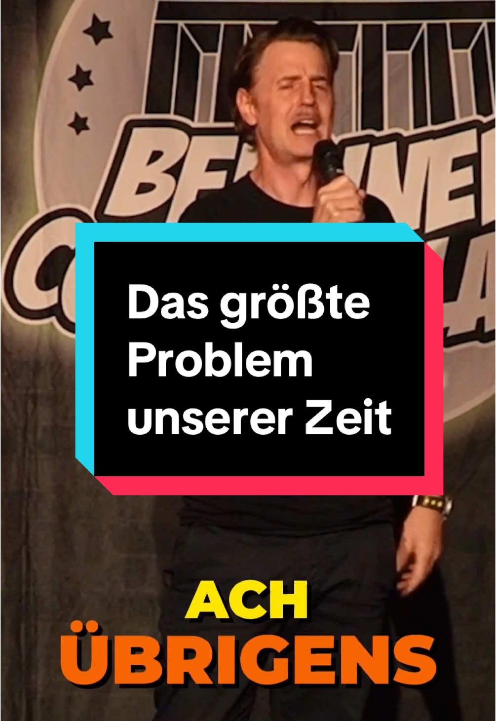 Letzte Woche auf der @Comedyclashtour: Gendern verunstaltet die deutsche Sprache, sagt der Typ im Büro, der es selber nicht so genau nimmt. #floriansimbeck #standup #comedy #comedyspecial #amazonvideo #fyp #foryou #foryoupage #comedyclashberlin #comedyclash #gendern #burzeltag #geburtstag @amazon video