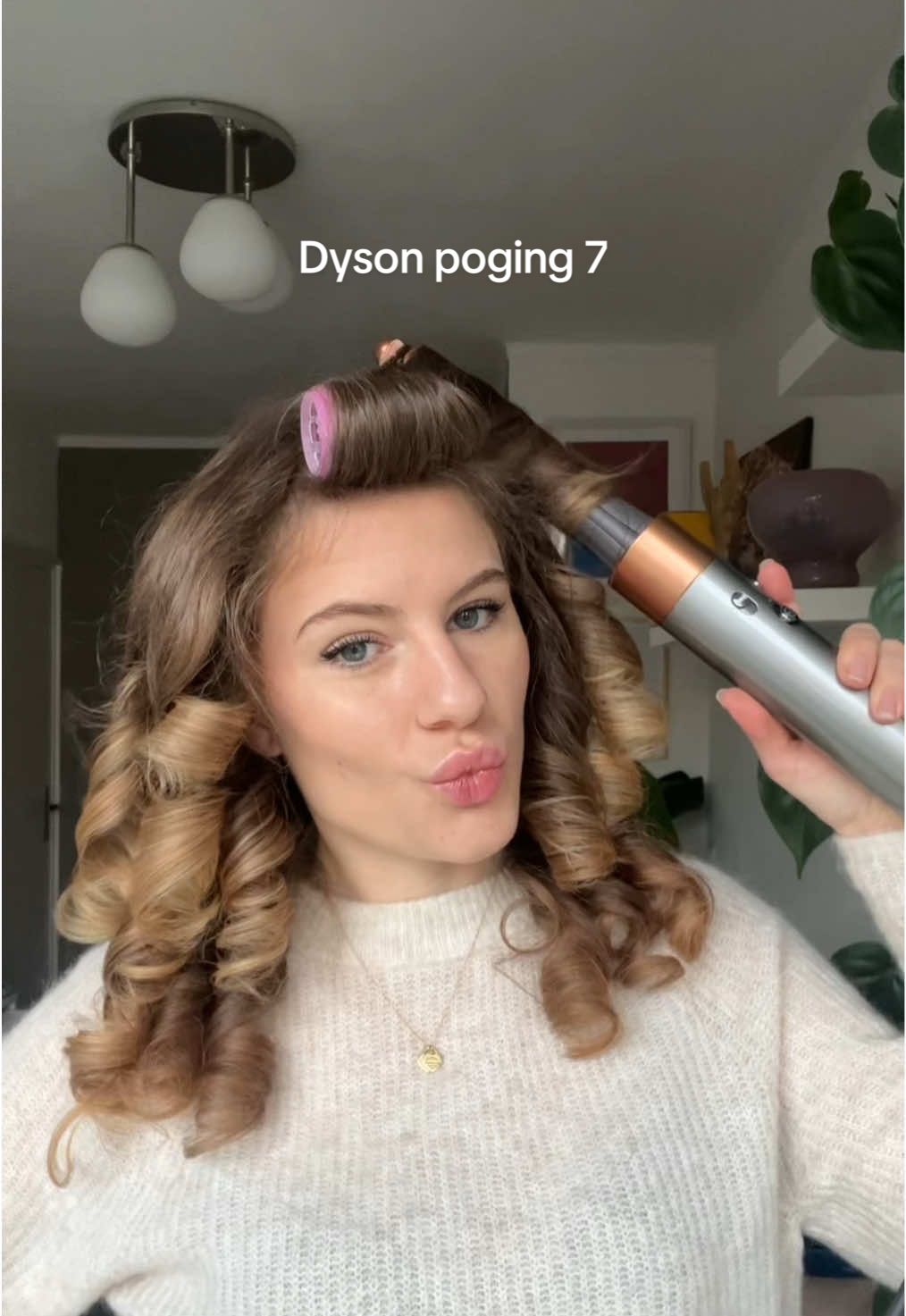 Ik was een beetje sceptisch maar tot nu toe ben ik wel heel positief hierover!! Love hoe me haar zit🤎 @Color Wow Hair  #hair #dyson #dysonairwrap #colorwow #blowout #blowoututorial #hairstyle #hairtutorial #tutorial #fyp #blowoutathome #hairtransformation #hairinspo #review #haircare 