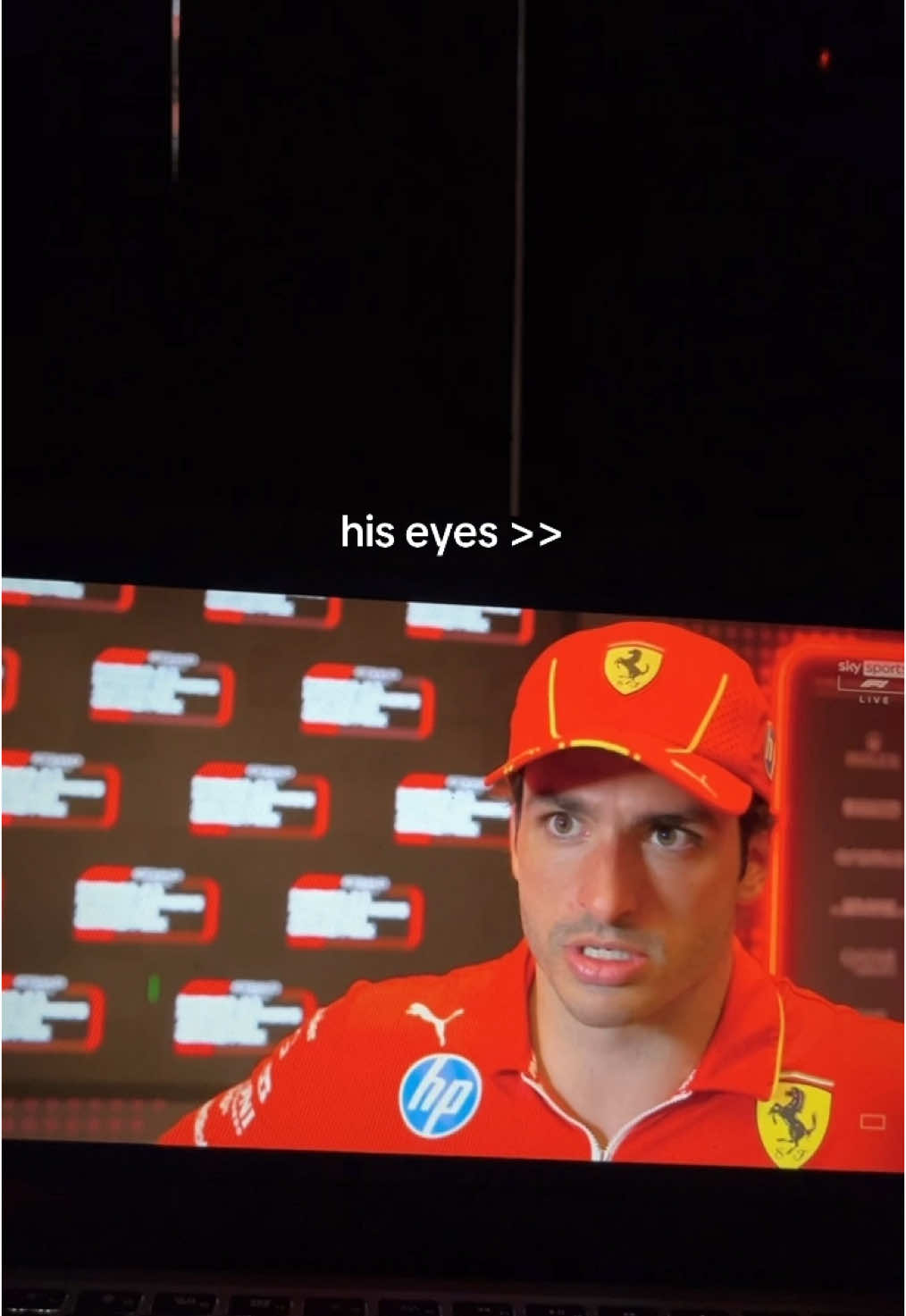 his eyes makes me weak🫠🥺❤️‍🔥 #carlossainz #f1 #C55 #ferrari #f1tiktok 