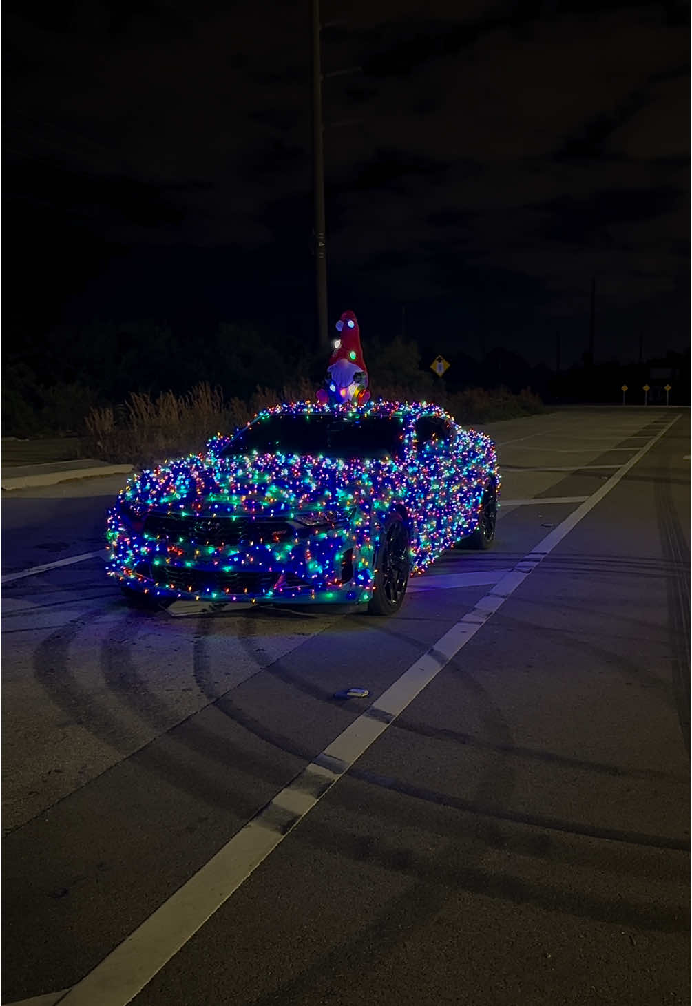 🎄🎄🏂 #christmas #christmaslights #christmaslightsoncar #camaro #chevy #christmaslightshow 