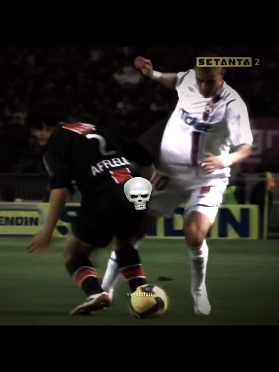 Benzema 2008😮‍💨💀#football #benzema #footballtiktok #skills 