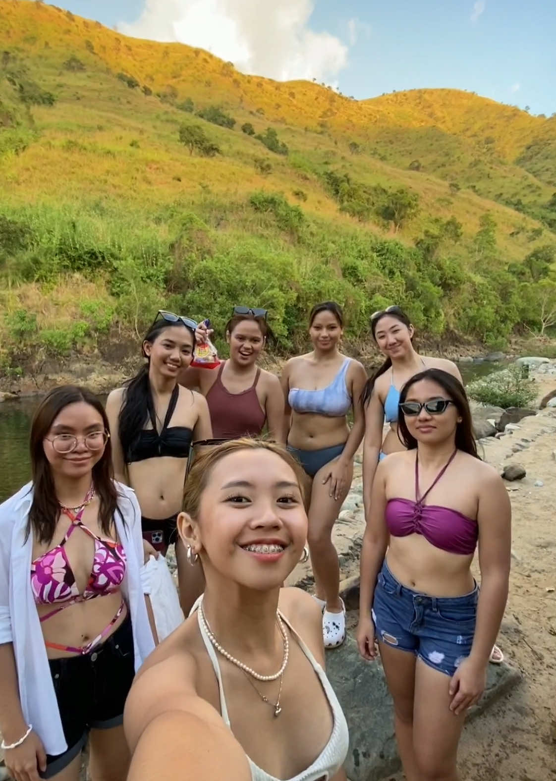 beautiful zambales 💜✨ @Jaymiee.e @peony @Pauline @czar @valkyrie @Angela Cristobal   #fyp #foryou #friends #besties #travel #transition #zambales #limliwazambales #dapyariver #casamaniego #nature 