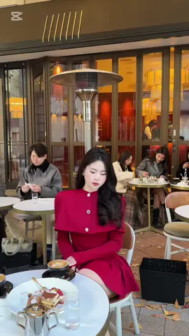 cô em má đỏ môi hồng💋