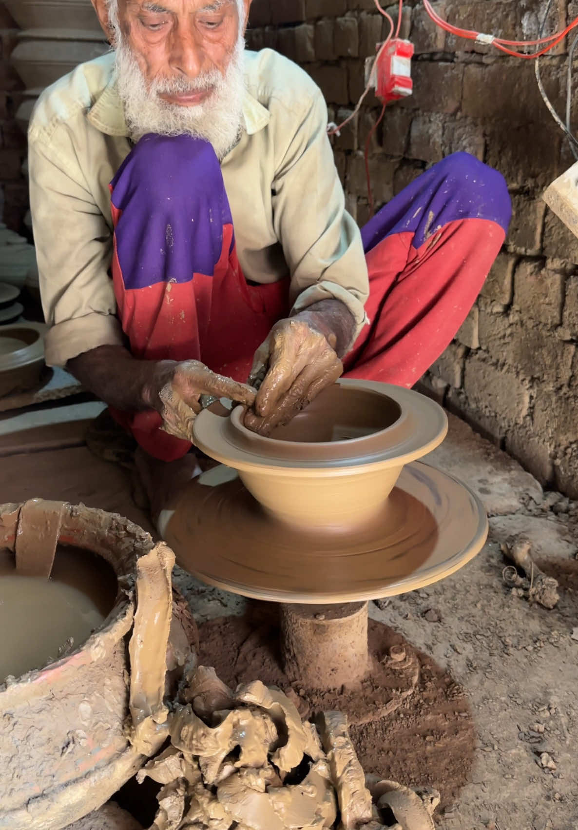 How to make Clay Pot for Water | Amazing Skill #tiktok #shorts #satisfying #handmade #viralvideo #foryou #usa_tiktok #usa🇺🇸 #skills #clay 