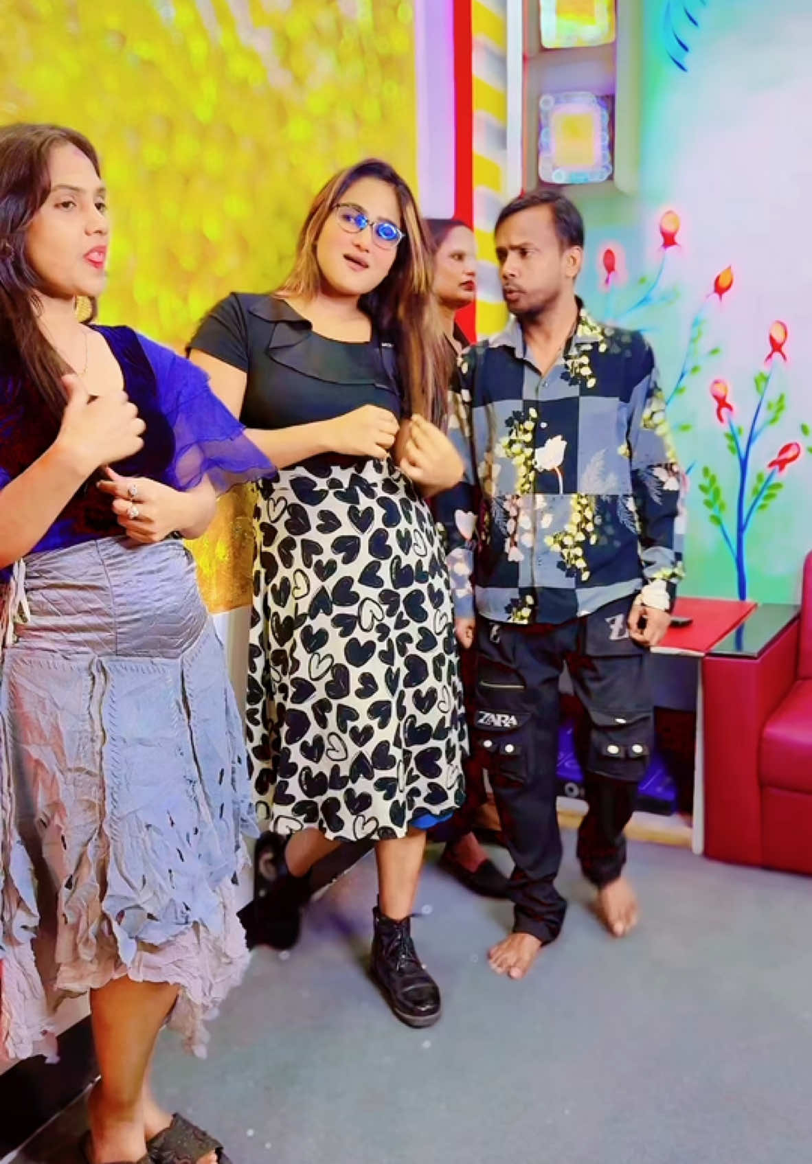 নামটা যেন কি #tiktok #vdio #foryou #heroalom #riyamoni 