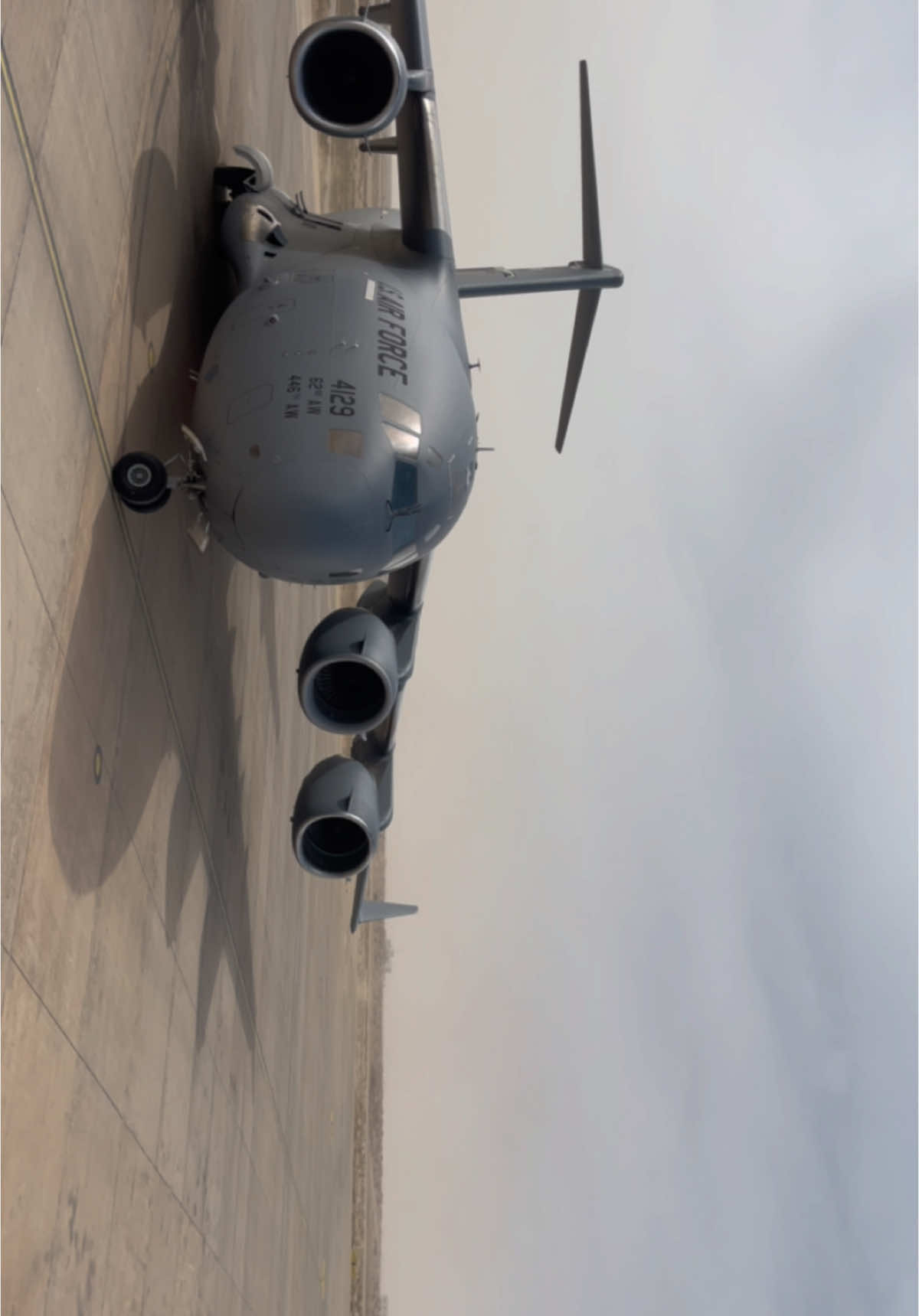 C17 GlobeMaster ||| US AIR FORCE at Nouakchott oumtounsy-International Airport #🇲🇷🇲🇷🇲🇷🇲🇷🇲🇷 #mauritania #usairforce #tiktokmauritanie 