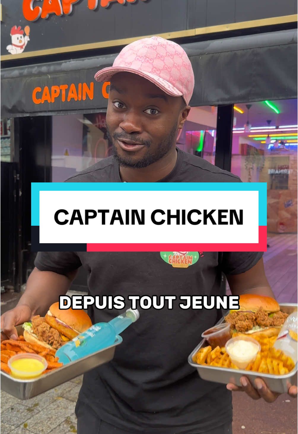 3 WINGS OU 3 TENDERS OFFERTS‼️ C’EST MAMADOU QUI TE FAIT SON POULET VENU DU FUTUR 🍗🔥 Ici le poulet est respecté avec des portions bien généreuses croustillante et tendre à l’intérieur ✨ Tout est fait maison les marinades, la chapelure et les sauces ✅ Avec des desserts à ne pas rater non plus par @lamaisondutiramisu 👌 ➡️ 3 WINGS OU 3 TENDERS OFFERTS en montrant juste ton commentaire sous la vidéo au resto🔥🔥 (Fin : 15 décembre 2024) *Invitation produits offerts* ————————————— @CAPTAIN CHICKEN  📍 150 Av. Henri Barbusse, 93700 Drancy  💰 10-20€  📄 Halal sans alcool 👫 Décontracté  ————————————— #friedchicken #poulet #burger #halal #chicken #restaurant #paris #tenders #wings #parishalal #restoparis #homemade #bonplan #restohalal #restaurantparis #topparisresto #foodologiste