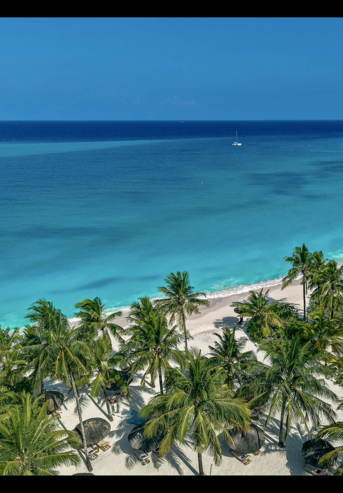 Kendwa beach, Zanzibar island 🇹🇿🌴 #zanzibar #zanzibartiktok #zanzibardestination #zanzibartanzania #drone #droneshot #dronetiktok 