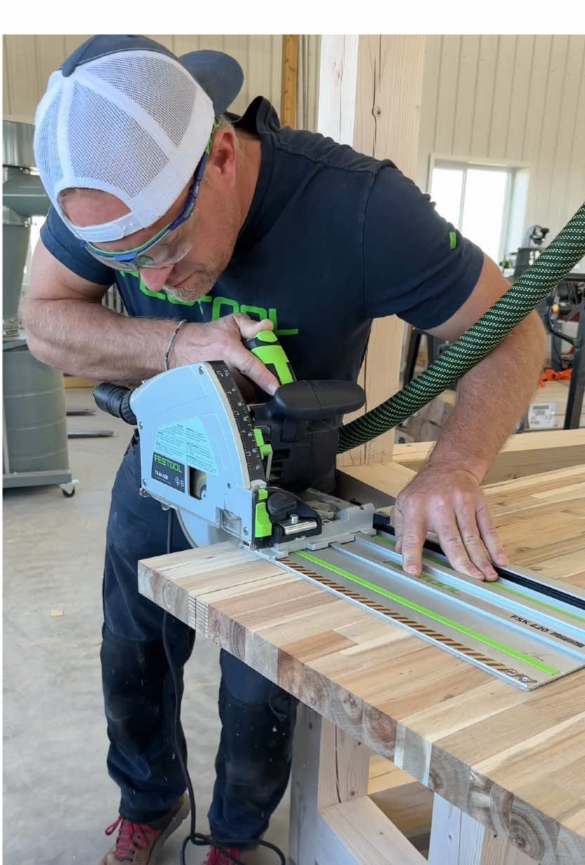 One thing I love about @Festool Canada is how all the tools work together as a system to get things done precisely, efficiently and as clean as possible so there isn’t as much of a mess to clean up after #woodworking #tools #festool 