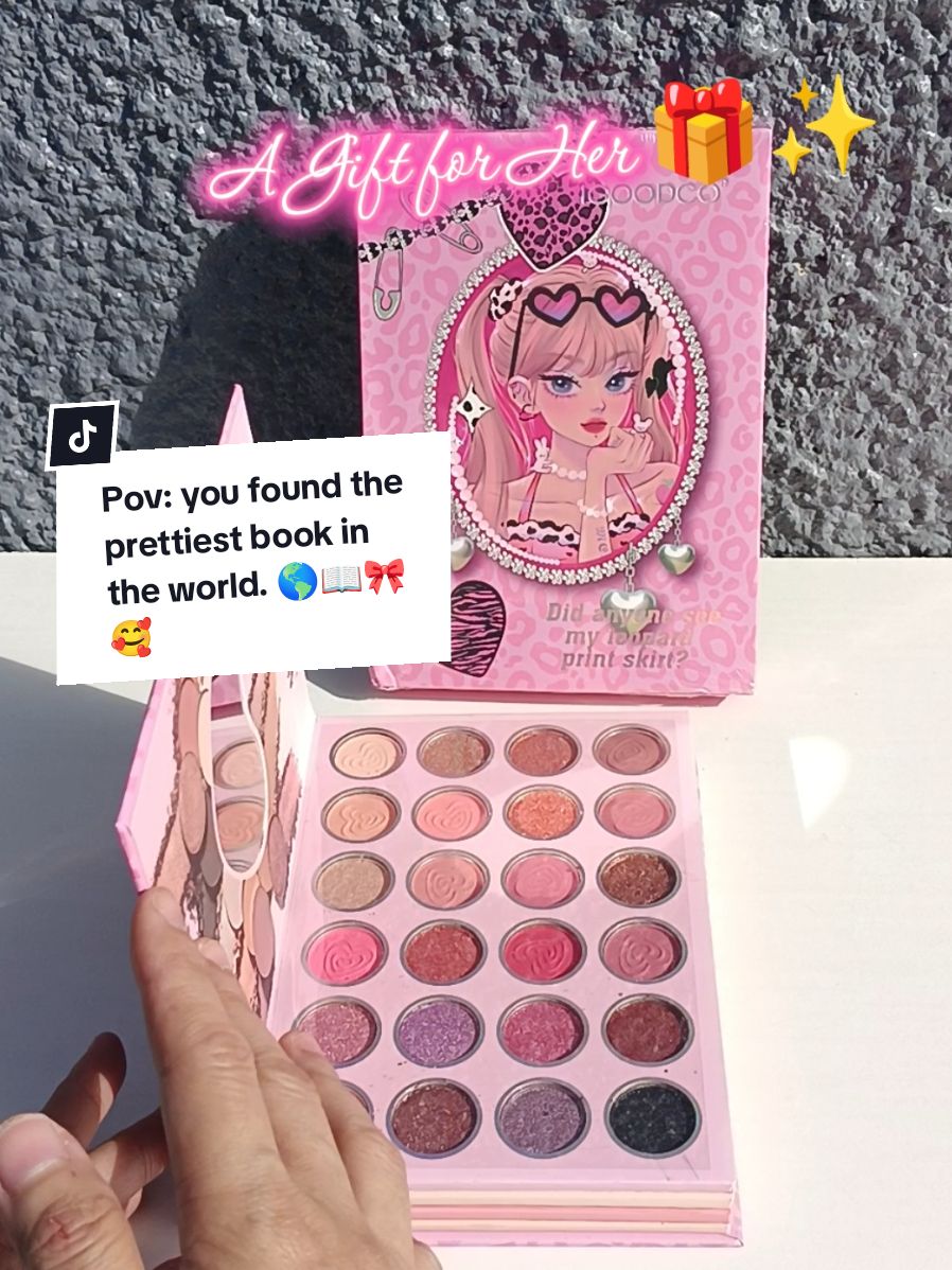 Here's the yellow basket girl 🥰✨ Get yours now!! #makeup #makeupbook #eyeshadowpallete #eyeshadow #igoodcopallete #affordablemakeup #affordablemakeupset 