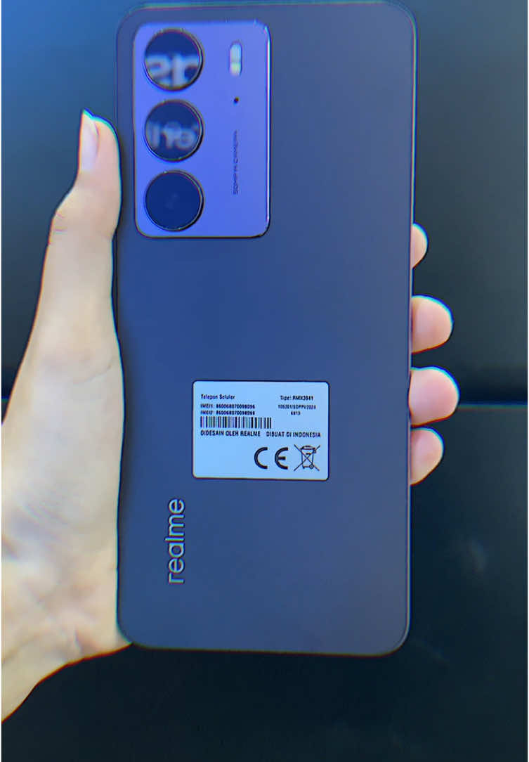 Jangan salah pilih hp ya gess ya, musim hujan cari yg aman2 ajaa🤩🔥 • Realme C75  Price : 8+16/128 : Rp 2.399.000 8+16/256 : Rp 2.799.000 • #CapCut #realmec75 #realmeindonesia 