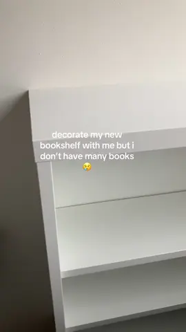 im so happy !! 🙈📚 — #BookTok #bookshelf #foryoupage #fyp #decorate #happy #reading 