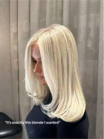 My beautiful client as many others never feel blond enough after getting her highlights done. This is a full head of splices with tip outs to achieve maximum impact!  #hairtok #frisörstockholm #blondbyvera #k18 #blondehair #babylights #blondbyvera #scandiblonde  @L’Oréal Professionnel @🤍 Salong VITA 🤍 @K18 Hair 