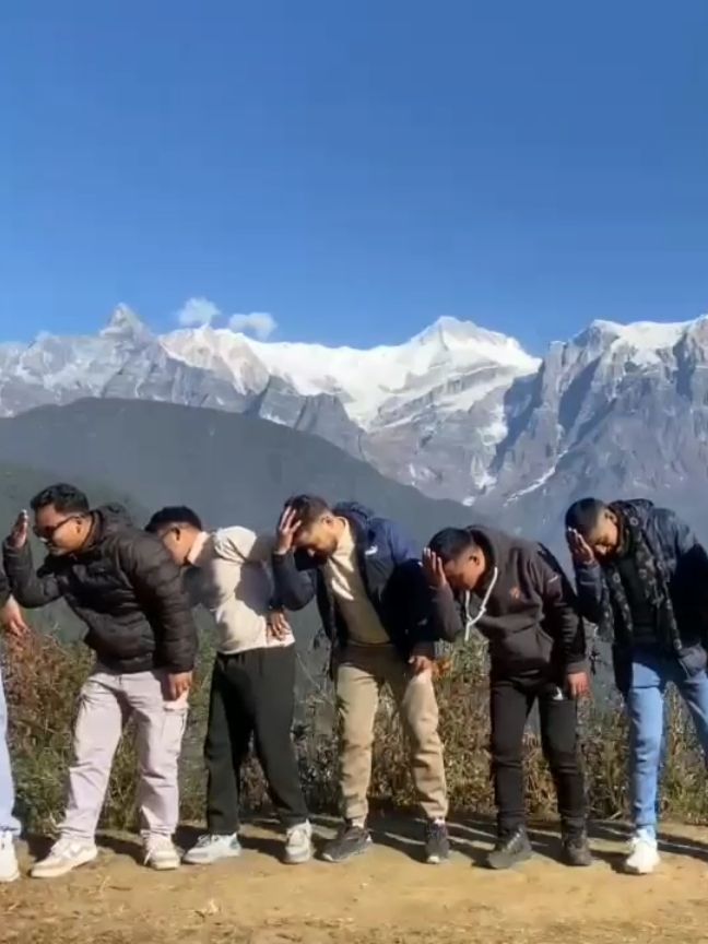 Enjoying the ma ta dhale dhale song!❤️ #matadhaledhale #trending #Nepalisong #sikles ❤️ @Tappu🩵🌸 