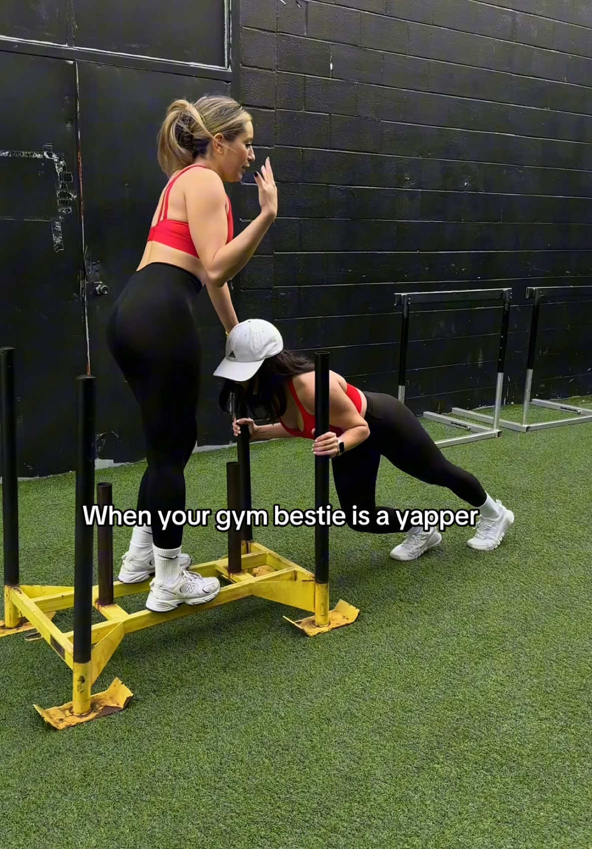 When you’re trying to work out and your gym bestie is a yapper 😂  #gymmotivation #fitnessjourney #fitnesstok #gymgirl #fitnessmotivation 