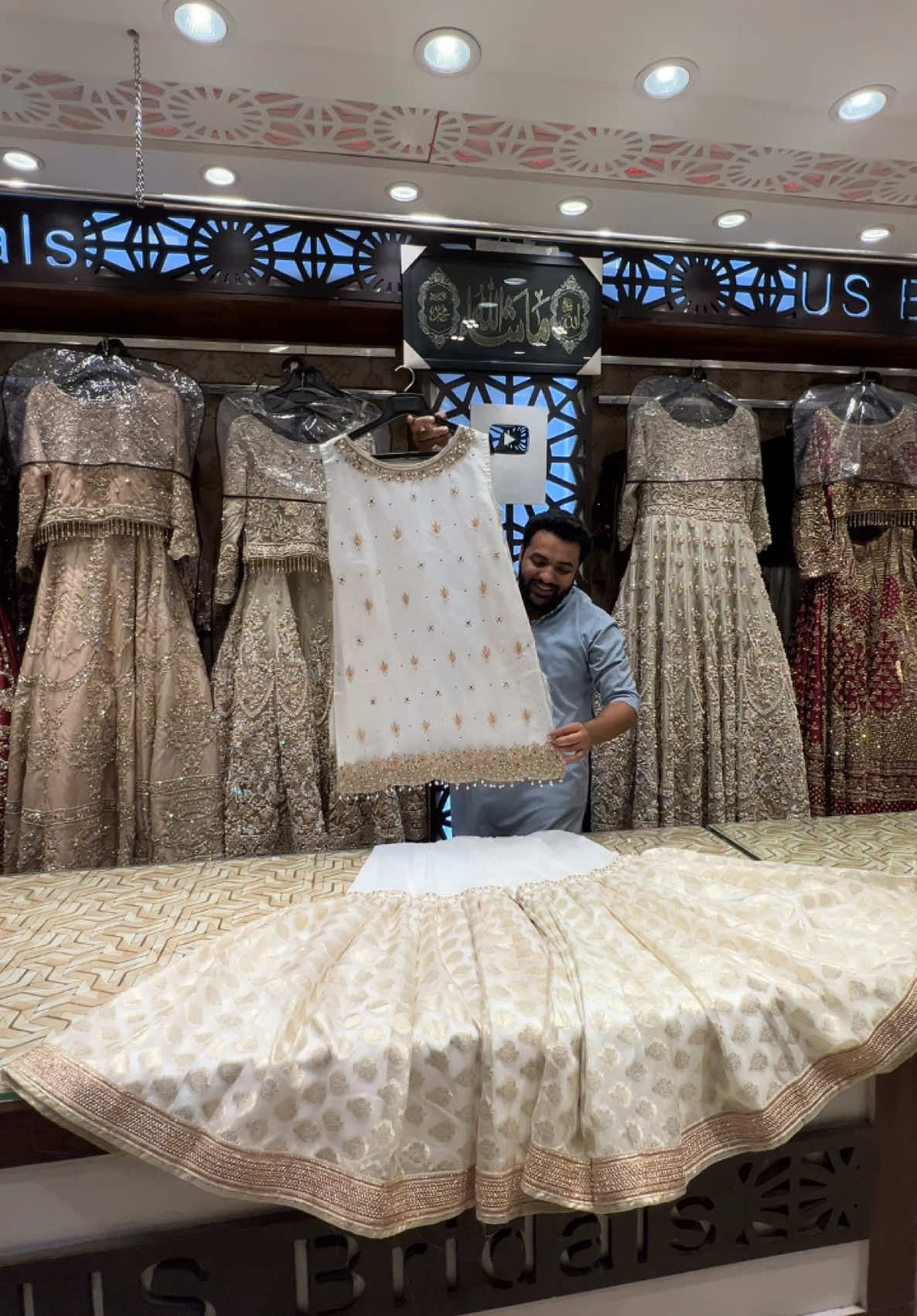 New white color dress by Us Bridals for buy and details contact on WhatsApp #newcollection #weddingdress #dress #ghararadesign #viralreels #trendingreels  @US BRIDALS 