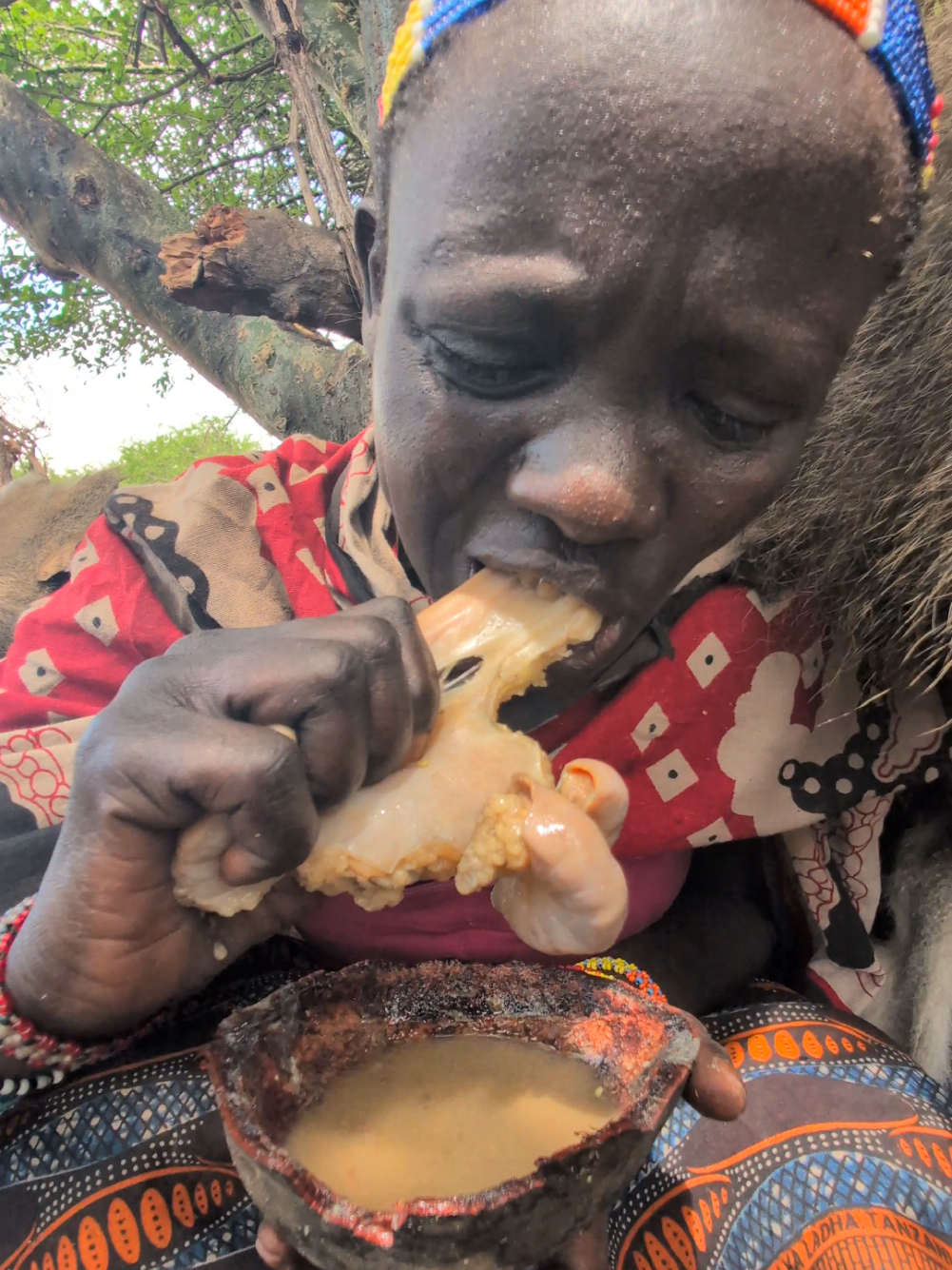 It's,,So beautiful girls🤩🔥 Cookie's Lunch Meals, very delicious 😋 Food today.#culture #tradition #traditional #bushmen 